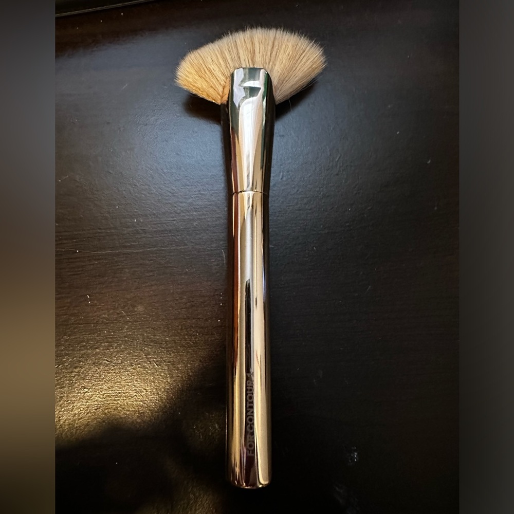 Patrick Ta Contour Brush